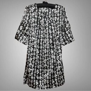 TRAMP SHIFT DRESS SIZE SMALL